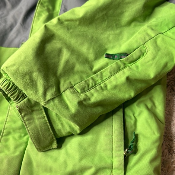 Columbia sportswear size, small youth, winter jacket, lime, green, and gray Omni - Picture 3 of 10